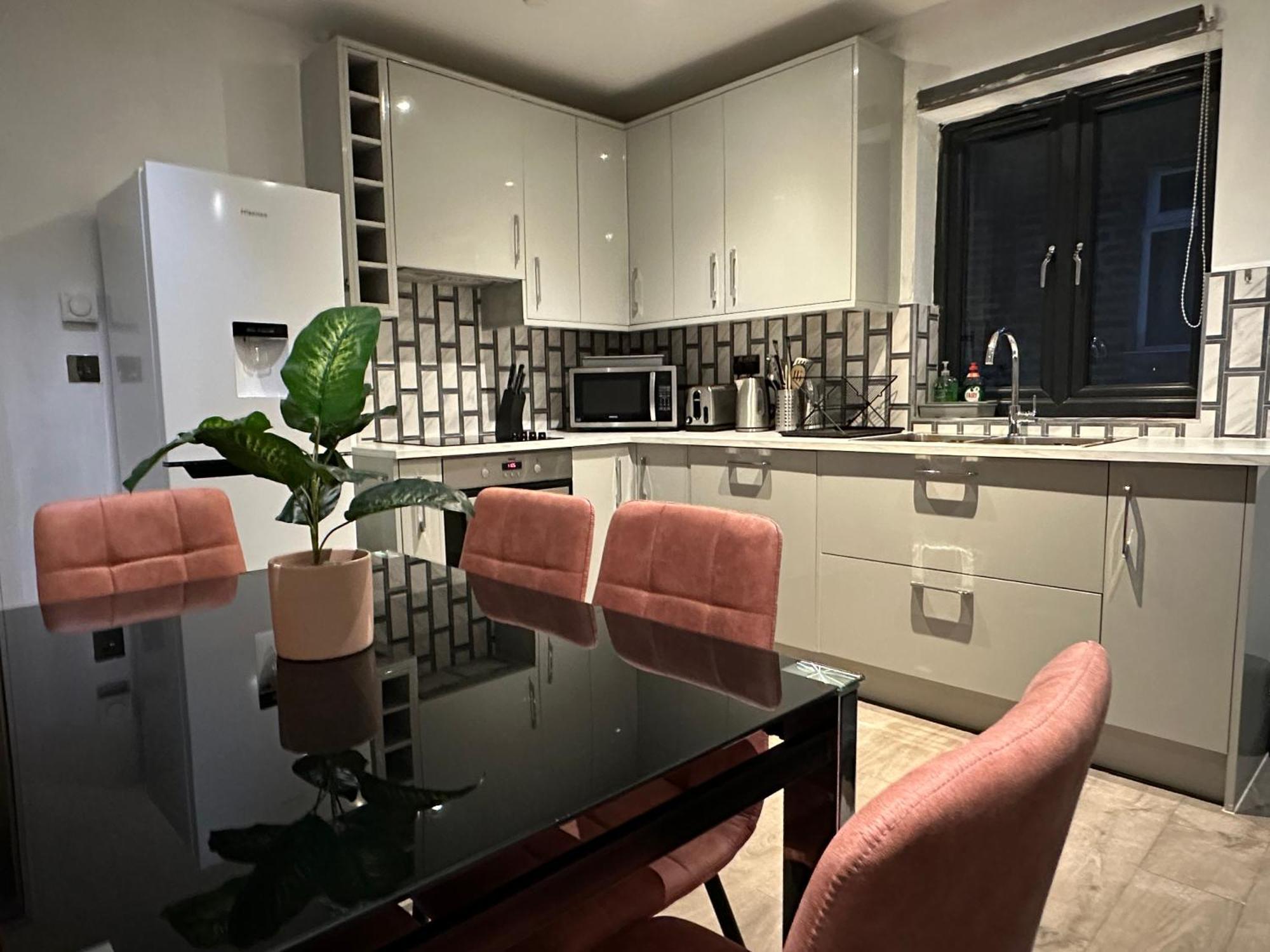 Apartamento Luxurious Hidden Gem In Wandsworth Londres Exterior foto