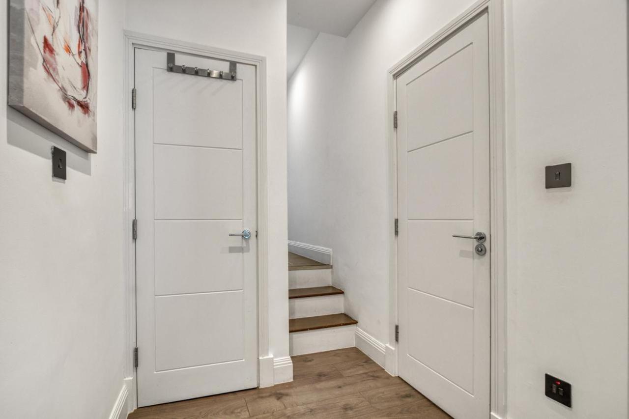 Apartamento Luxurious Hidden Gem In Wandsworth Londres Exterior foto